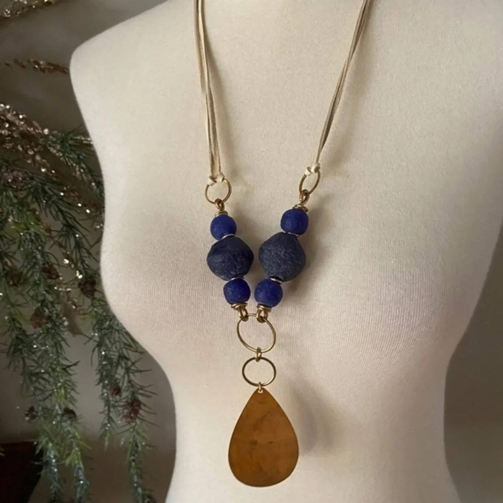 Anthropologie We Dream In Colour Necklace